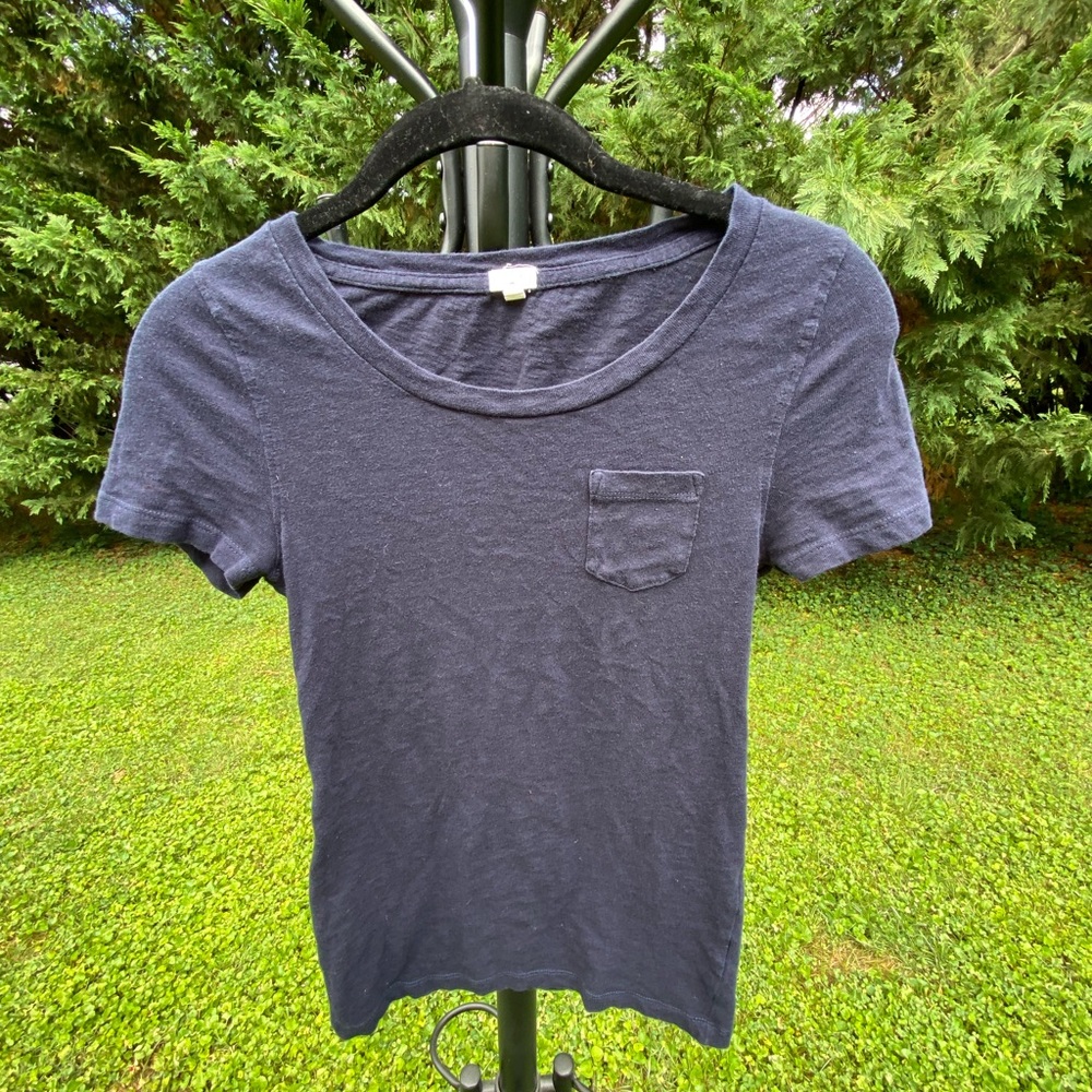 T shirt with little pocket